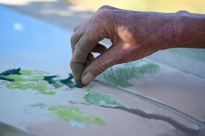 3-Hour Private Painting tuition in a beautiful Cognac vineyard - Cognac culture beyond the canvas