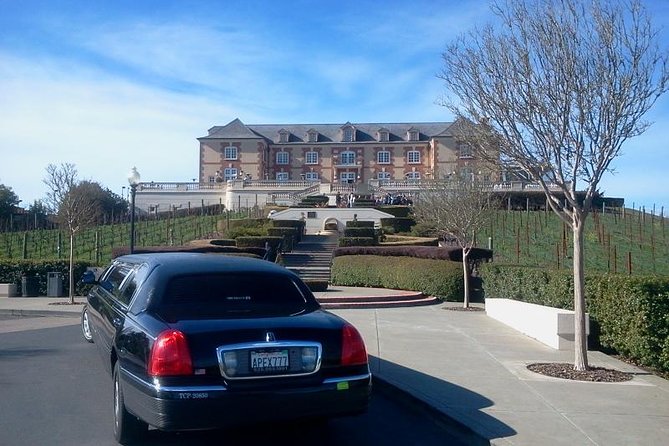 6-Hour Private Limousine Wine Country Tour of Napa or Sonoma - Lunch, photos, and the useful little pauses