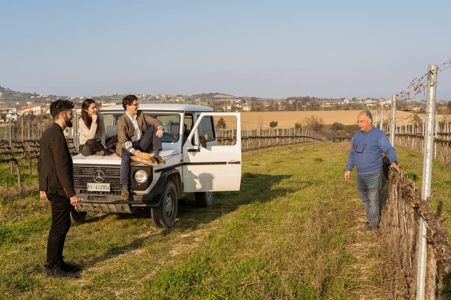 Abruzzo: Vineyard Jeep Tour with Tastings - Inside a Working and Historic Wine Cellar