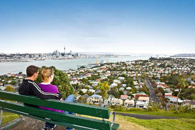 Auckland City Tour & Kumeu Wine Country Includes Wine Tastings & Lunch - Queen Street, the Domain, and Ponsonby