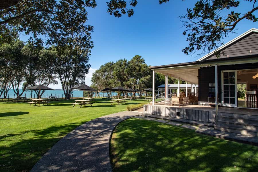 Auckland: Man O' War Vineyard Ferry (Waiheke Island) - Key points at a glance