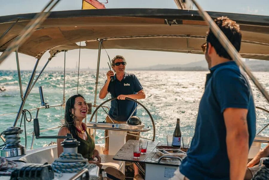 Barcelona: Sailing Cruise & Vineyard Tour with Wine Tasting - Sailing first or winery first