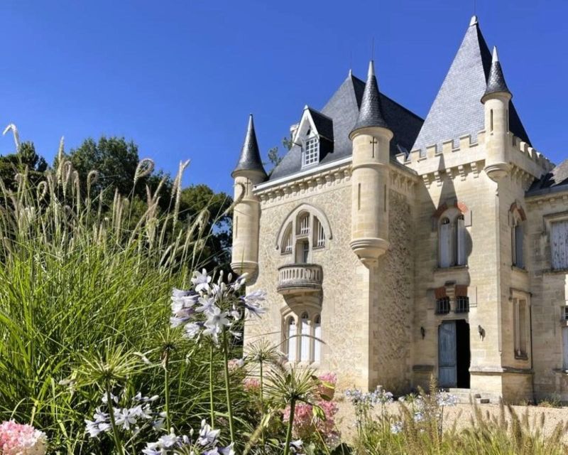 Bordeaux: Médoc & St-Emilion Wine 3 châteaux with lunch - Walking through medieval Saint-Émilion