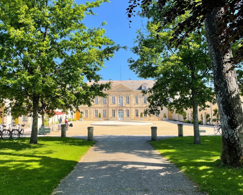 Bordeaux: Médoc & St-Emilion Wine 3 châteaux with lunch - The drive to Saint-Émilion and the picnic lunch