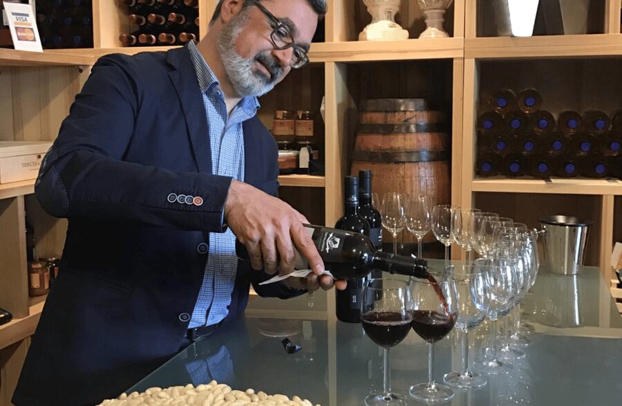 Boutique Winery Visit & Wine Tasting near Arezzo - The 15-minute vineyard walk