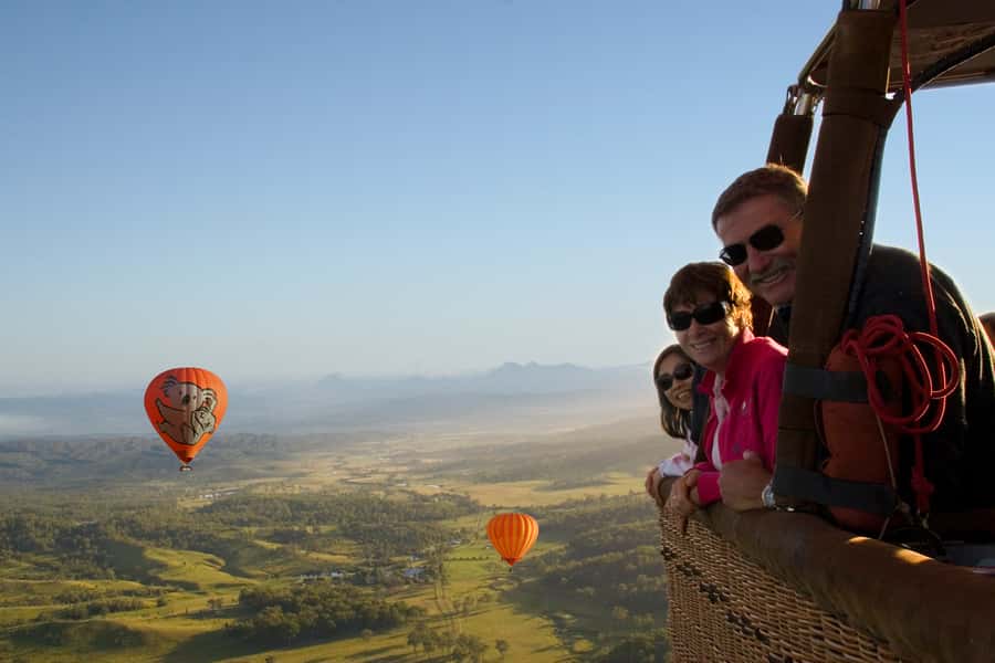 Brisbane: Hot Air Balloon Flight with Vineyard Breakfast - Key points to know before booking