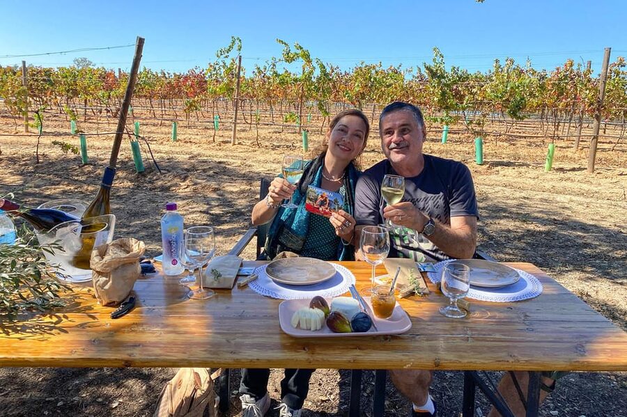 Carvoeiro, Portimão, Lagos: Algarve Romantic Vineyard Picnic - A Sunset Picnic Above the Algarve Vineyards