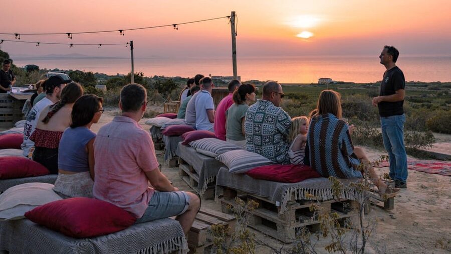 Castelsardo: visit a vineyard with wine tasting at sunset - Key points at a glance