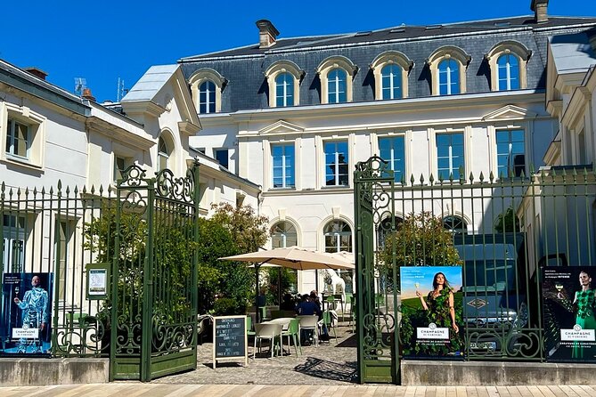 Champagne Picnic and Tasting on Vineyard. Private Tour from Paris - Booking, Pickup, and Cancellation Details