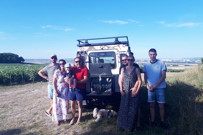 Champagne tasting, panoramic walk in the vineyards - A private tour that can feel very personal