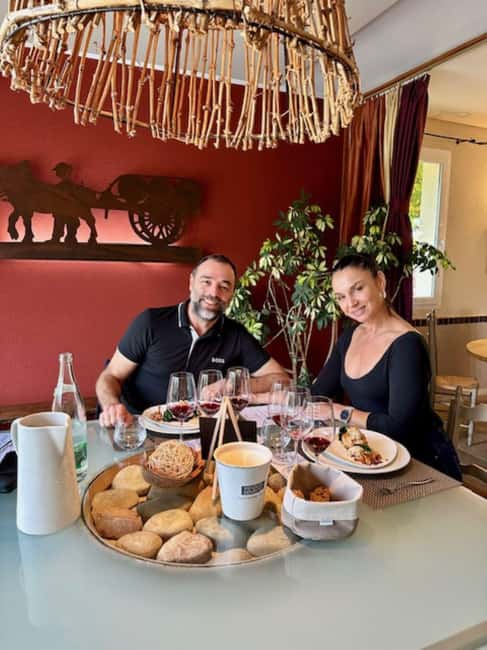 Châteauneuf du Pape: Visit the Alain Jaume vineyards and enjoy a gourmet meal - The meal is a major part of the value