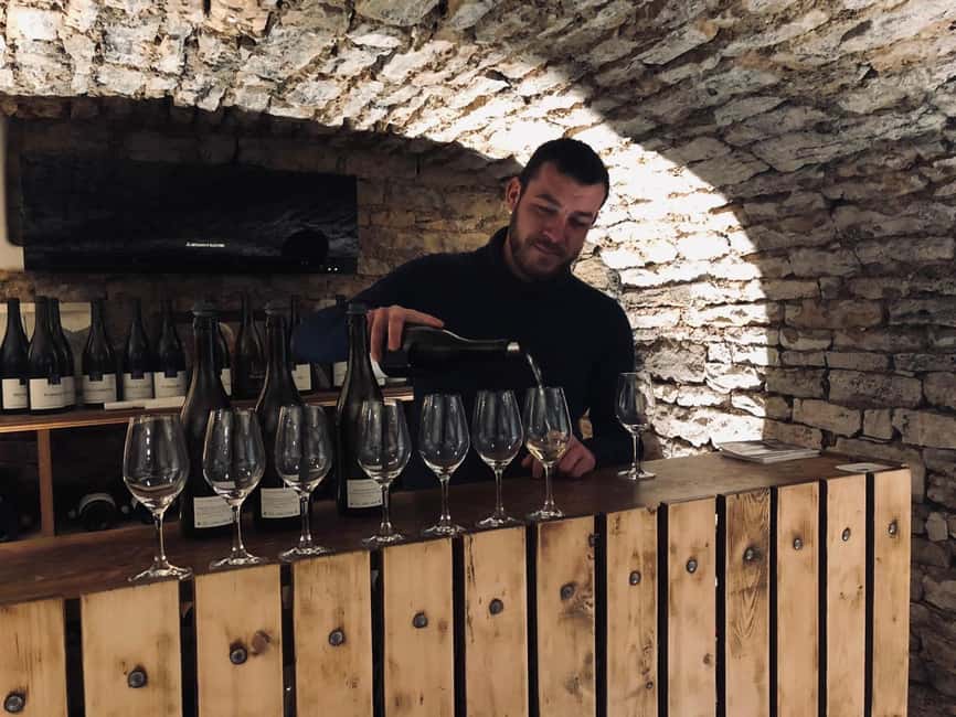 Côte de Nuits: Excursion in the heart of the vineyards - Leaving Beaune from Porte Marie de Bourgogne