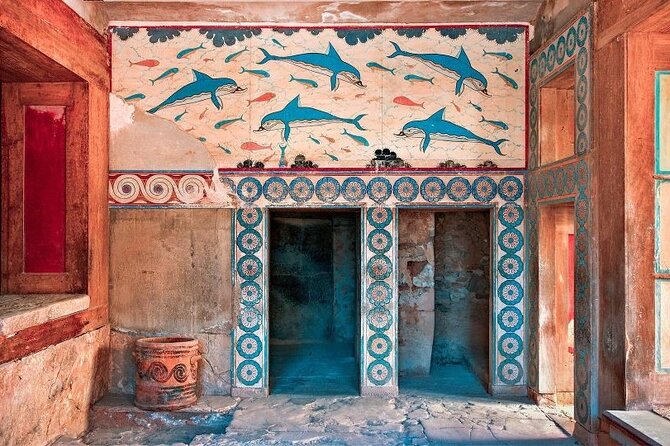 Crete in a Day: Knossos, Soap Workshops, Olive Oil & Wine Tasting - Titakis Wines and five indigenous varieties