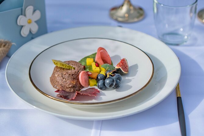 Dinner in the Vineyard French Riviera - Who will enjoy this most?