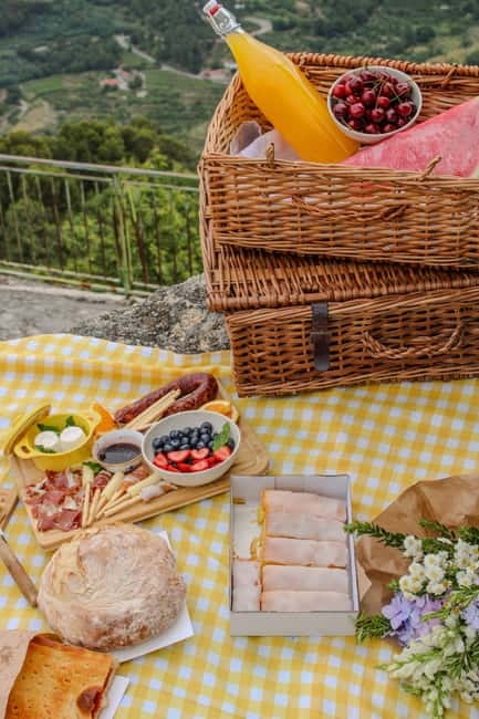 Douro Valley: 4x4 Safari and Vineyard Visit - Quinta de Lamelas and the family story