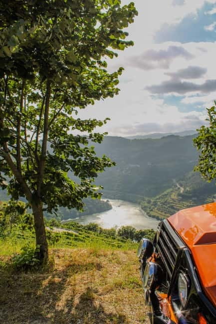 Douro Valley: 4x4 Safari and Vineyard Visit - What $70 buys you