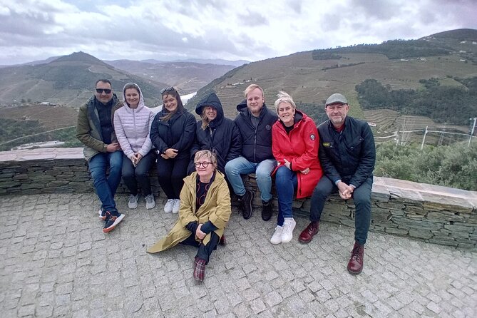 Douro Valley Guided Tour of 3 Vineyards with Lunch - Peso da Regua: a second vineyard visit