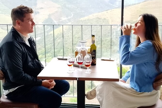 Douro Valley Guided Tour of 3 Vineyards with Lunch - The pace, group size, and physical demands
