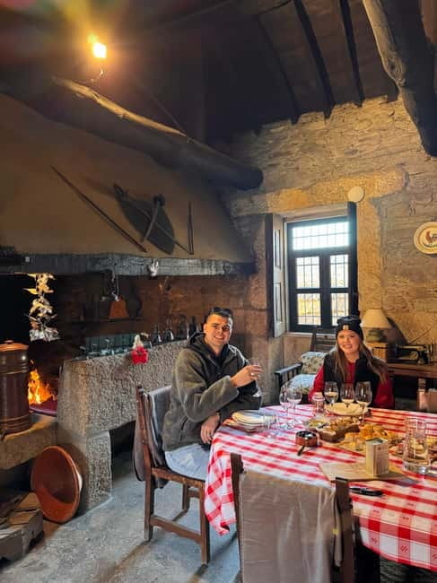 Douro Valley: Private 4wd Tour, Winery Visit, Boat & Lunch - Who should book this experience?