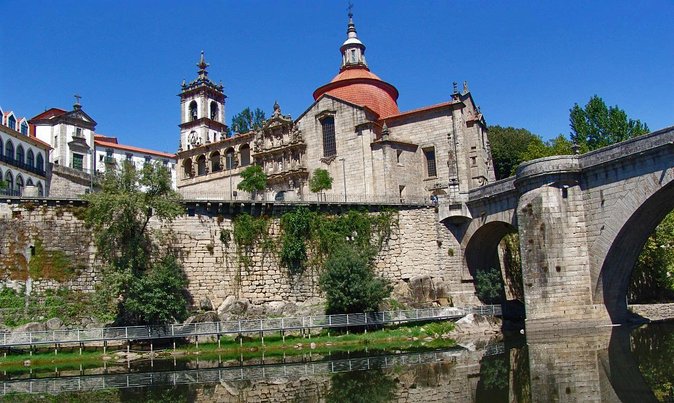 Douro Valley: private tour with lunch and wine estate all inclusive - Key Points Before You Book