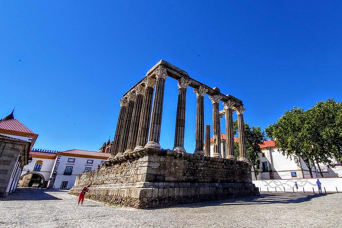 Evora & Alentejo Wine Region Private Luxury Tour - A comfortable start from Lisbon at 8:45 am