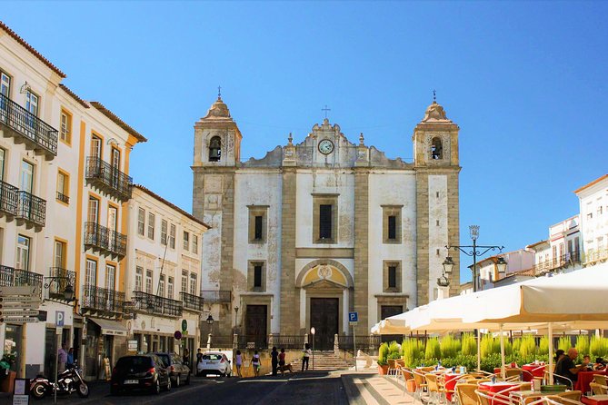 Evora & Alentejo Wine Region Private Luxury Tour - Wine, lunch, and the real cost of the day