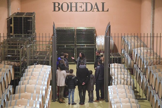 Family winery visit with food - Who should book this winery experience?