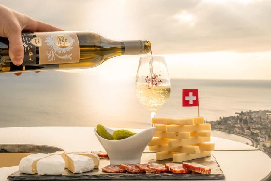 Fondue in the heart of the Lavaux vineyard - Booking, cancellation, and practical details
