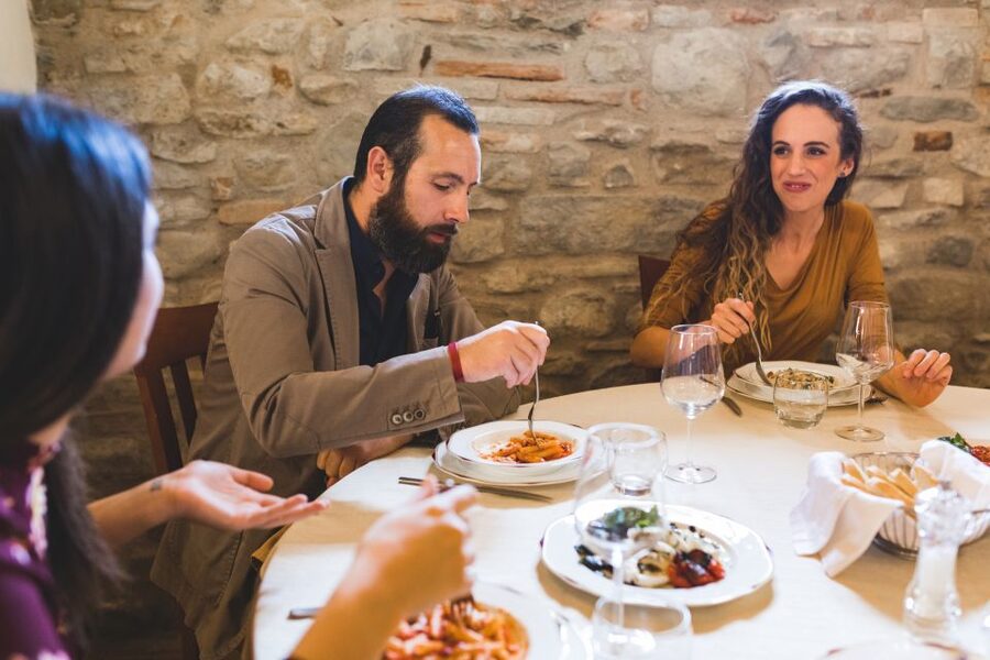 Frascati Private Tour w/ Lunch & Wine Tasting in a Vineyard - The minivan ride to the family winery
