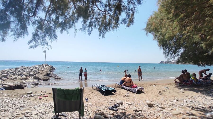 From Heraklion: Matala Beach - Caves & winery Full Day tour - Who should book this tour?
