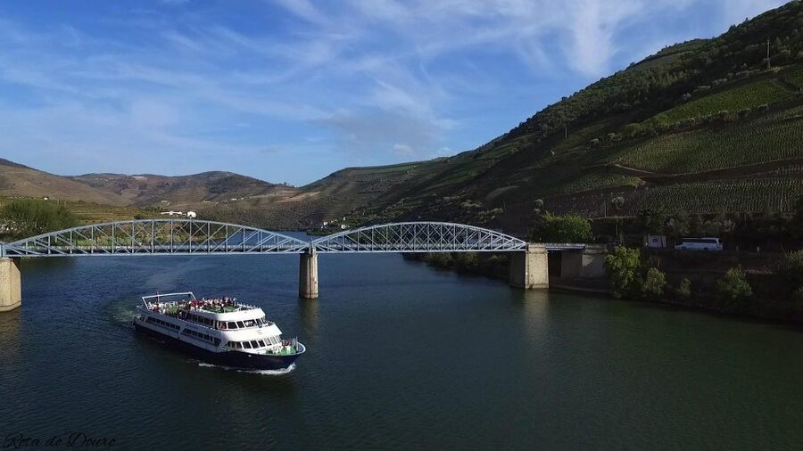 From Porto: Douro River Cruise, Winery Visit & Lunch - What the audio guide adds to the eight-hour cruise