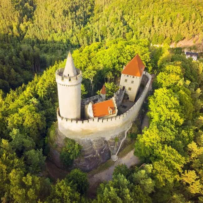From Prague to the Vineyards: Wine & Gastronomy Tour - Leaving Prague for Mělník