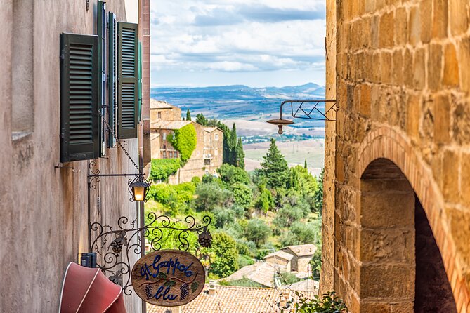 from Rome Montepulciano and Montalcino, the Wine Routes - What the $135.16 price really covers