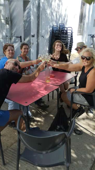 From Sitges: Cycling Tour with Winery visit and Tasting - Two hours among the Penedès vineyards