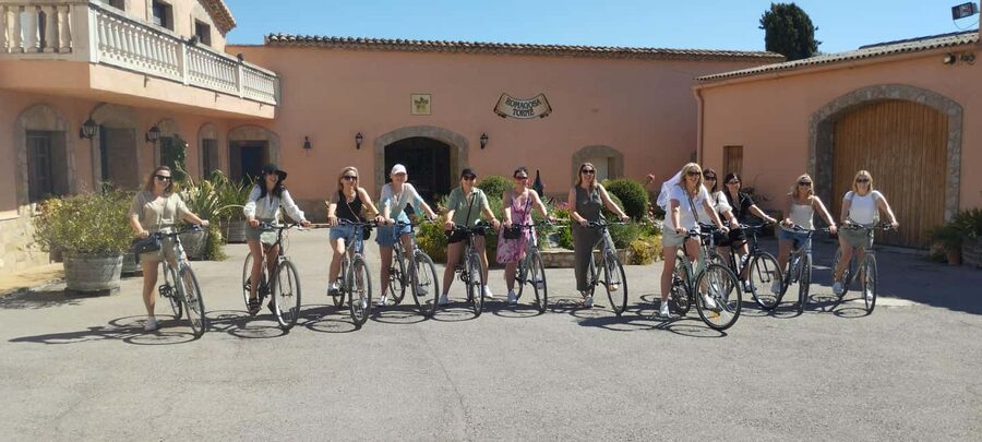 From Sitges: Cycling Tour with Winery visit and Tasting - Useful planning details for a smooth day