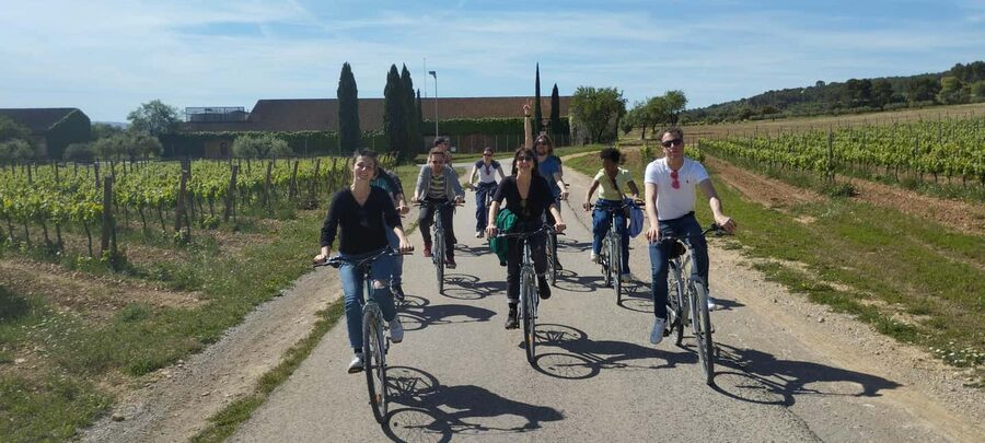 From Sitges: Cycling Tour with Winery visit and Tasting - The 30-minute ride from Sitges to Penedès