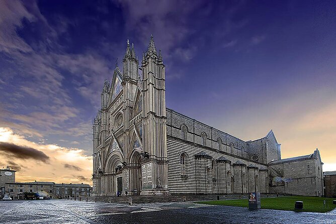 Full day experience | Tasting & art among the Orvieto vineyards - Orvieto’s tufa streets and cathedral