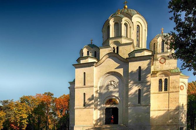 Full-Day Private Royal Heritage Tour to Oplenac With a Winery Visit - Karadjordje’s Town tells the story of the uprising