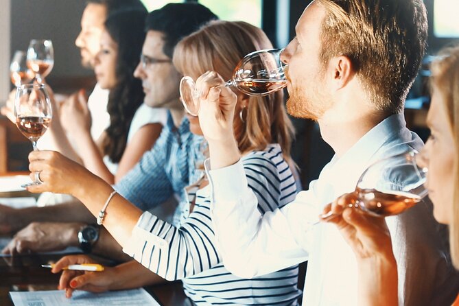 Full-Day Wine Tasting Tour in Auckland with 3-Course Vineyard Lunch - Why the Kumeu Wine Trail works so well from Auckland