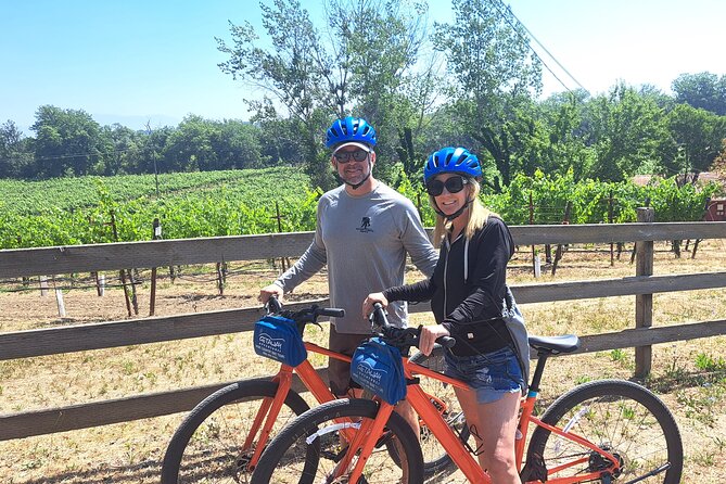 Guided Healdsburg Wine Country Bike and Wine Tasting Tour with lunch - How the Small Group Changes the Day