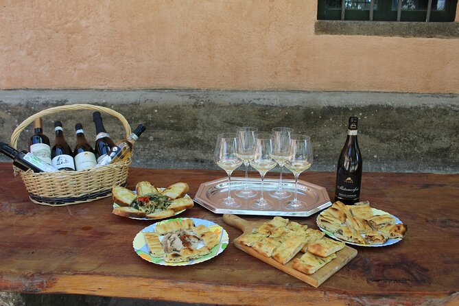 Guided Wine Tasting Experience in a Roman Vineyard - Why the hosts make such a difference