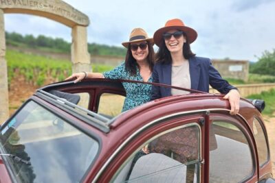 Half-day guided tour on the Burgundy wine Route in a classic car