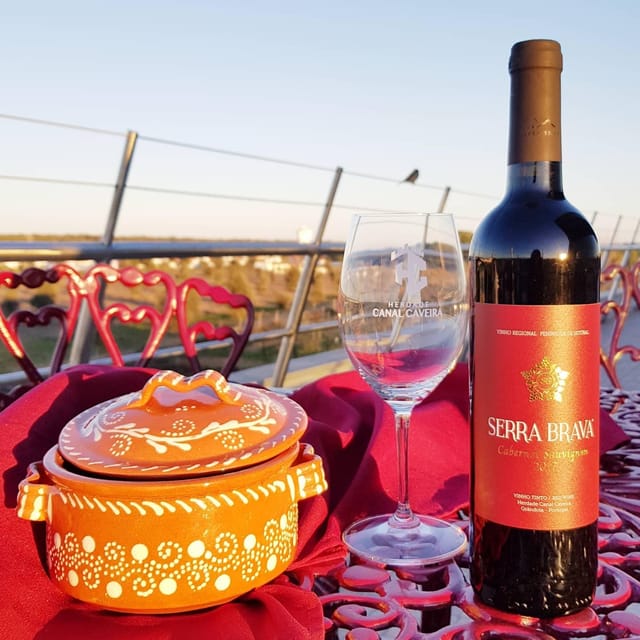 Herdade Canal Caveira - Winery Visit 4 Wines & Tapas - Key points at a glance