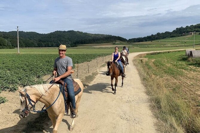 Horse Riding Adventure in Langhe: Piemonte's Scenic Vineyards - Booking, clothing, and cancellation advice