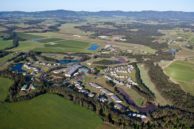 Hunter Valley Wine Country Helicopter Flight from Cessnock - Seeing Hunter Valley Gardens from above
