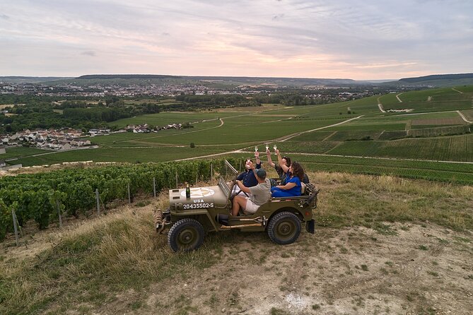 Jeep tour in the Champagne Vineyard with tasting - Chouilly and the Chardonnay country