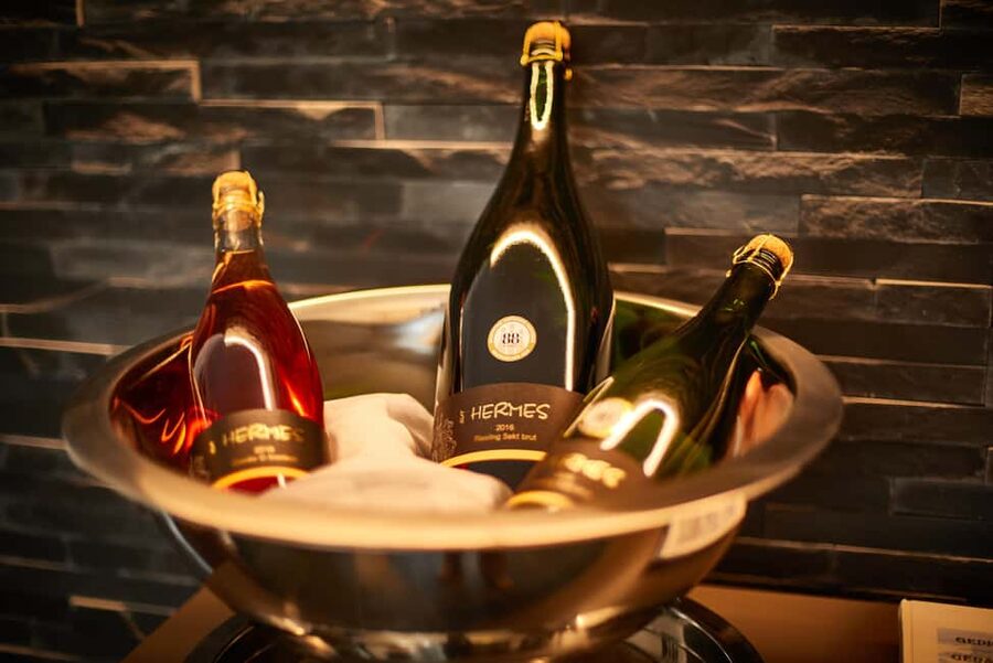 Kröv/Gut Hermes: Wine tour & tasting through vineyard, winery & champagne factory - The champagne factory and the Champenoise method