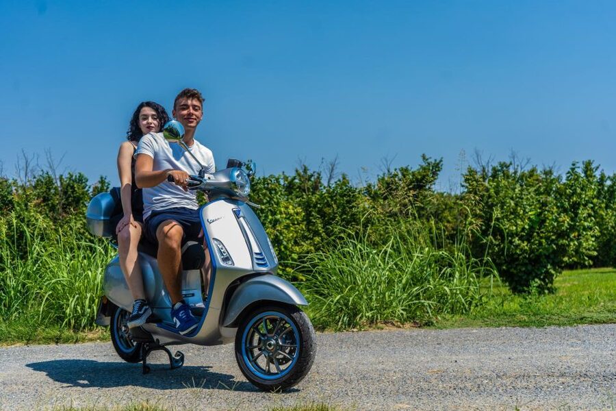 LANGHE : Vespa Tour to the Wine Region of Barolo - Who will enjoy this Barolo Vespa ride