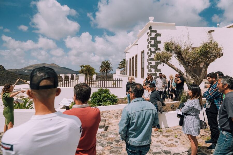 Lanzarote: Vineyard Tour with Wine and Chocolate Tasting - What to bring and how to prepare