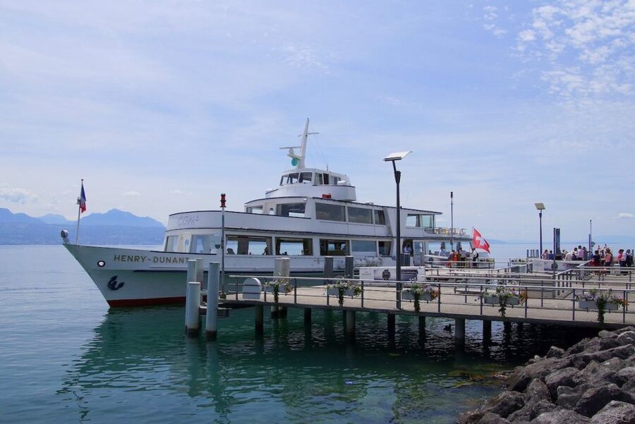 Lausanne: 2-Hour Lake Geneva Cruise Along Lavaux Vineyards - Vevey and the Lavaux vineyard terraces